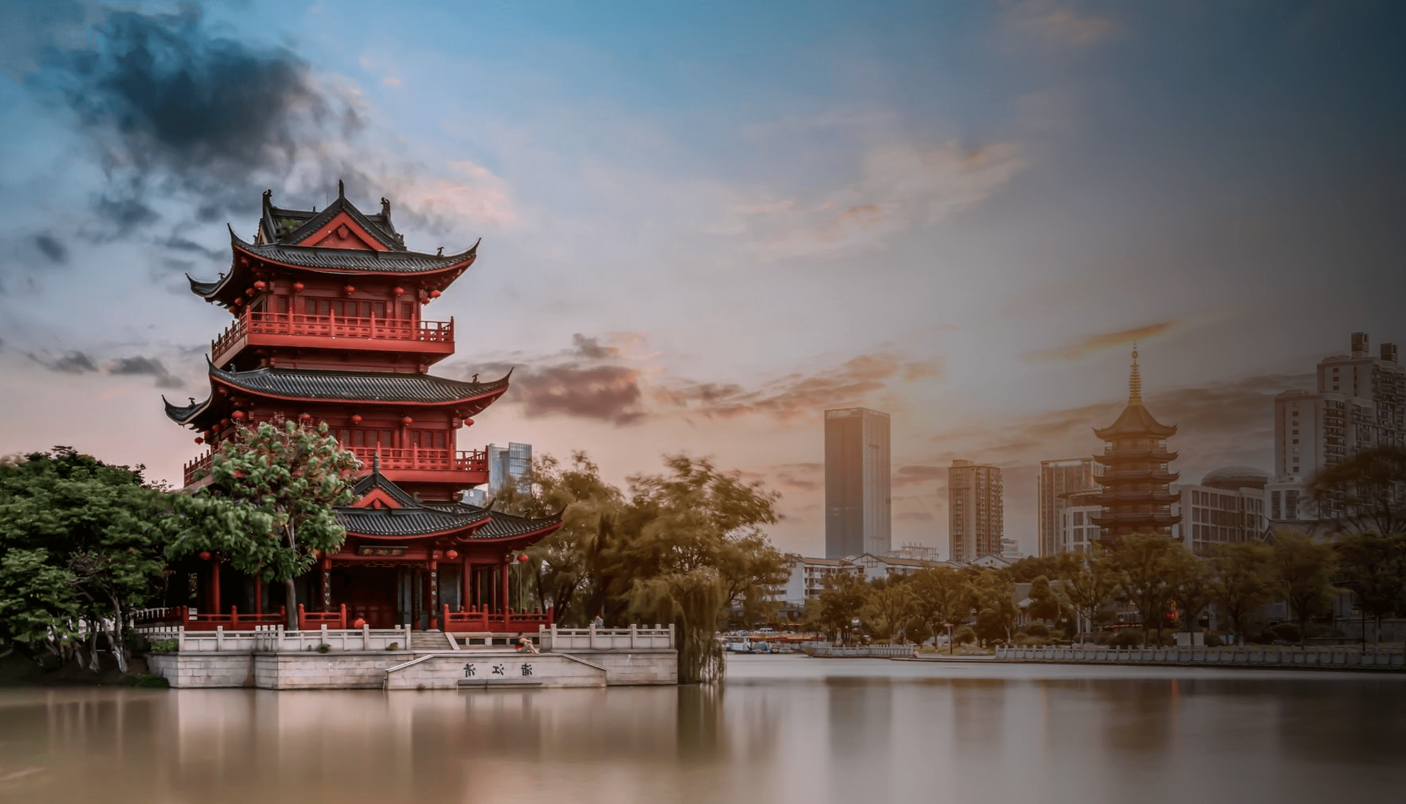 A Chinese city connecting heritage with global commerce